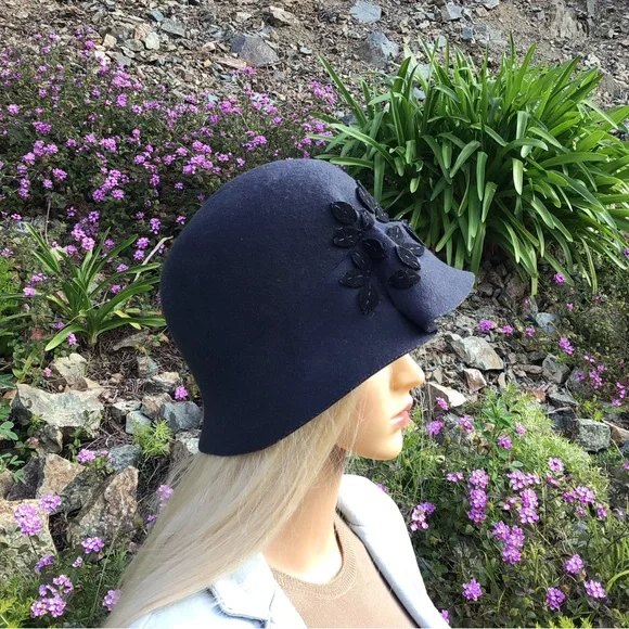 New Cloche Hat 100% wool charcoal tone with flowers